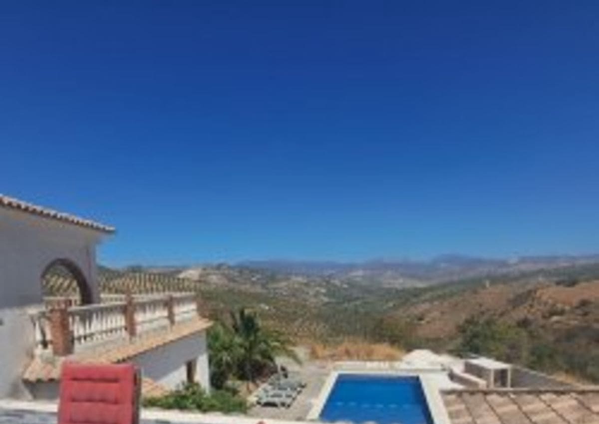 6 quarto Quinta/Casa Rural para venda em Iznajar com piscina - 580 000 € (Ref: 9643521)