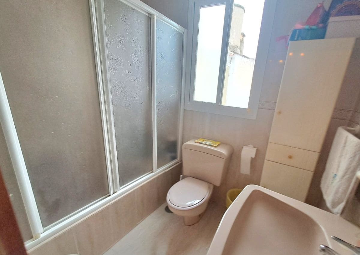 4 makuuhuone Omakotitalo myytävänä paikassa Cuevas de San Marcos - 124 000 € (Ref: 9658172)