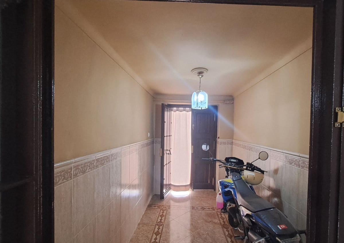 4 makuuhuone Omakotitalo myytävänä paikassa Cuevas de San Marcos - 124 000 € (Ref: 9658172)