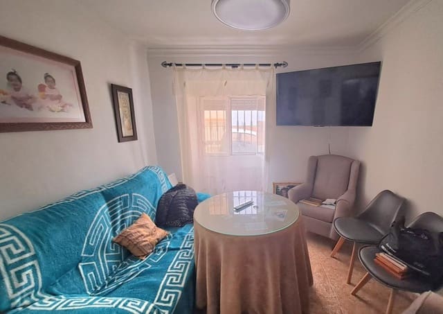 4 bedroom Townhouse for sale in Cuevas de San Marcos - € 124,000 (Ref: 9658172)