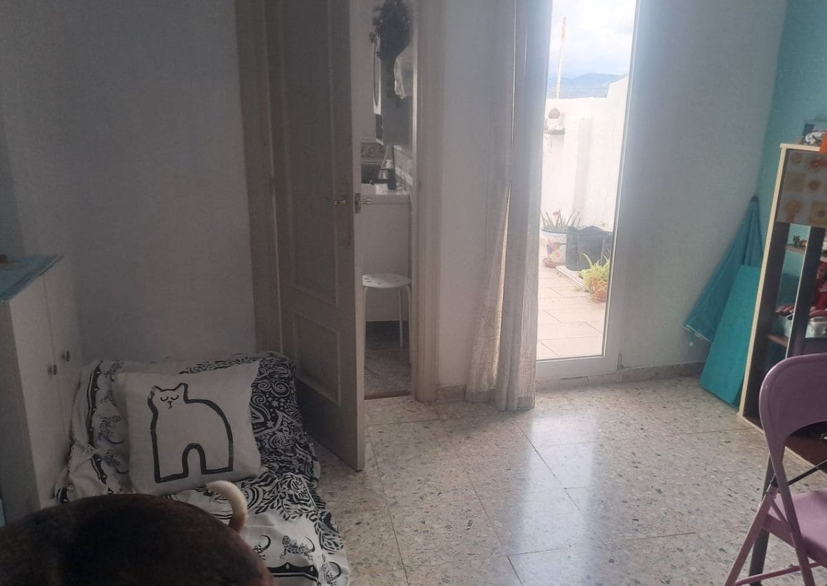 8 bedroom Townhouse for sale in Castillo de Locubin - € 74,000 (Ref: 9672748)