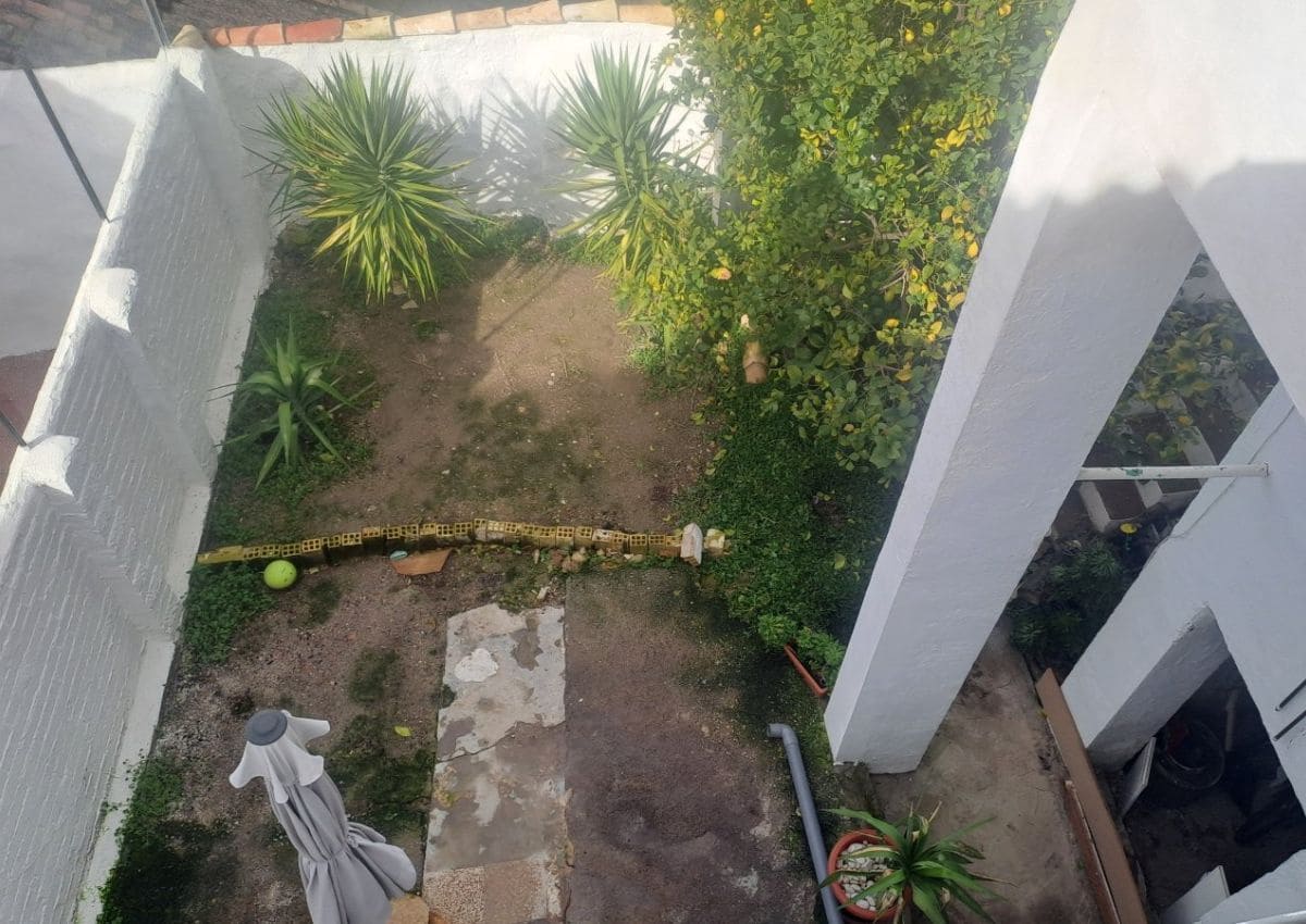 8 bedroom Townhouse for sale in Castillo de Locubin - € 74,000 (Ref: 9672748)