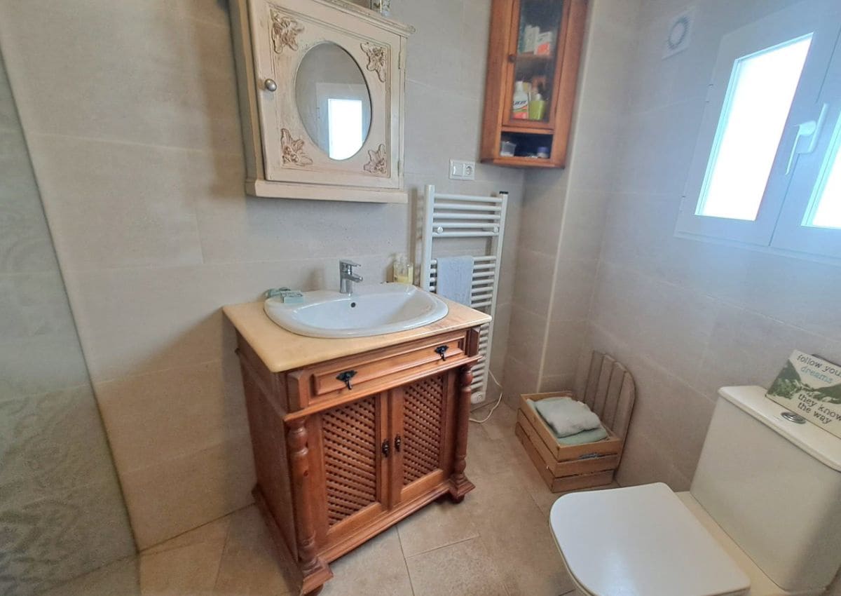 4 makuuhuone Omakotitalo myytävänä paikassa Fuente-Tojar - 92 750 € (Ref: 9676505)