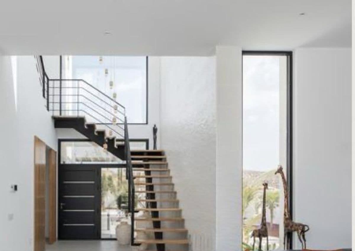 2 bedroom Villa for sale in Valle del Este with pool - € 523,950 (Ref: 9688488)