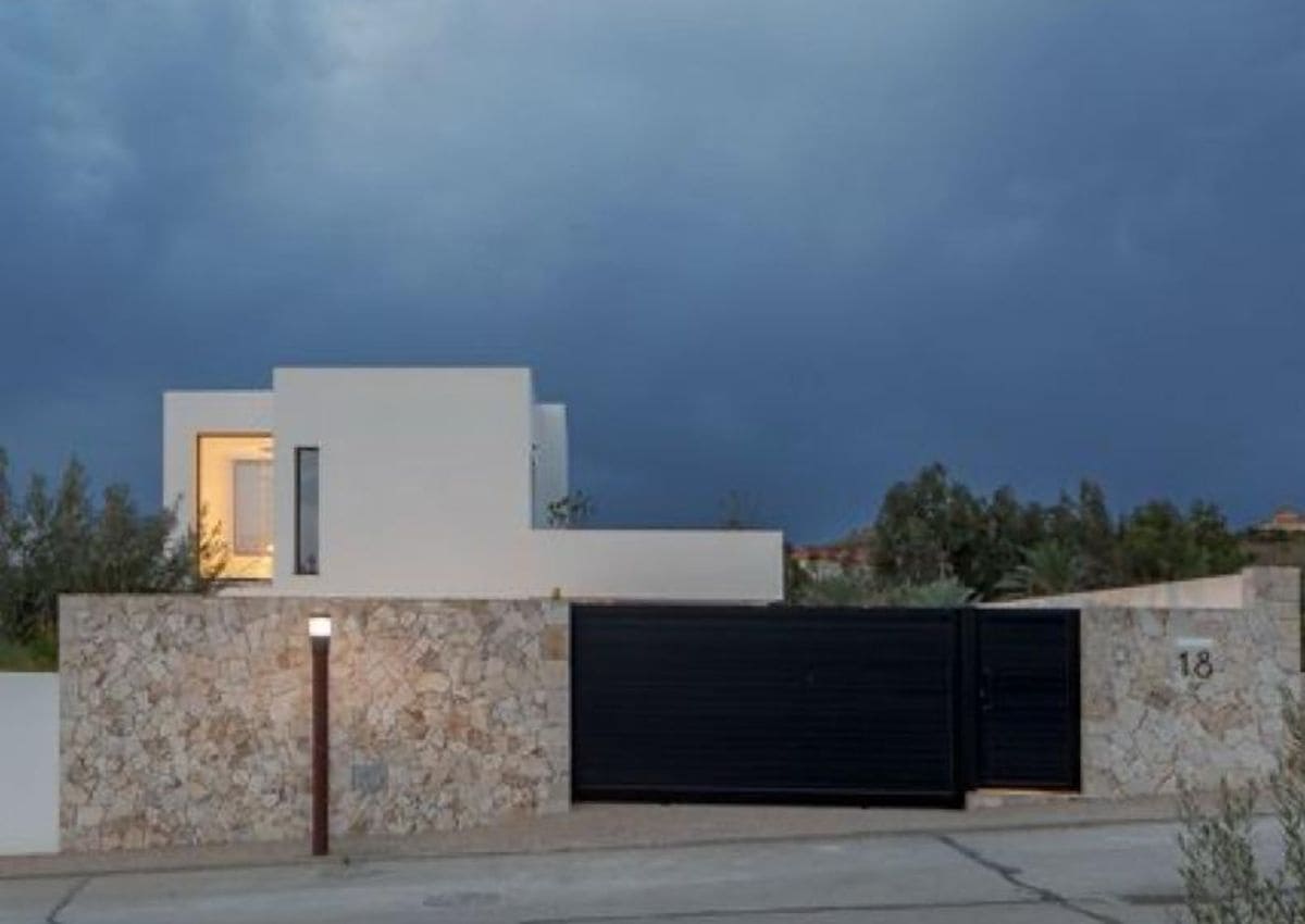 2 bedroom Villa for sale in Valle del Este with pool - € 523,950 (Ref: 9688488)