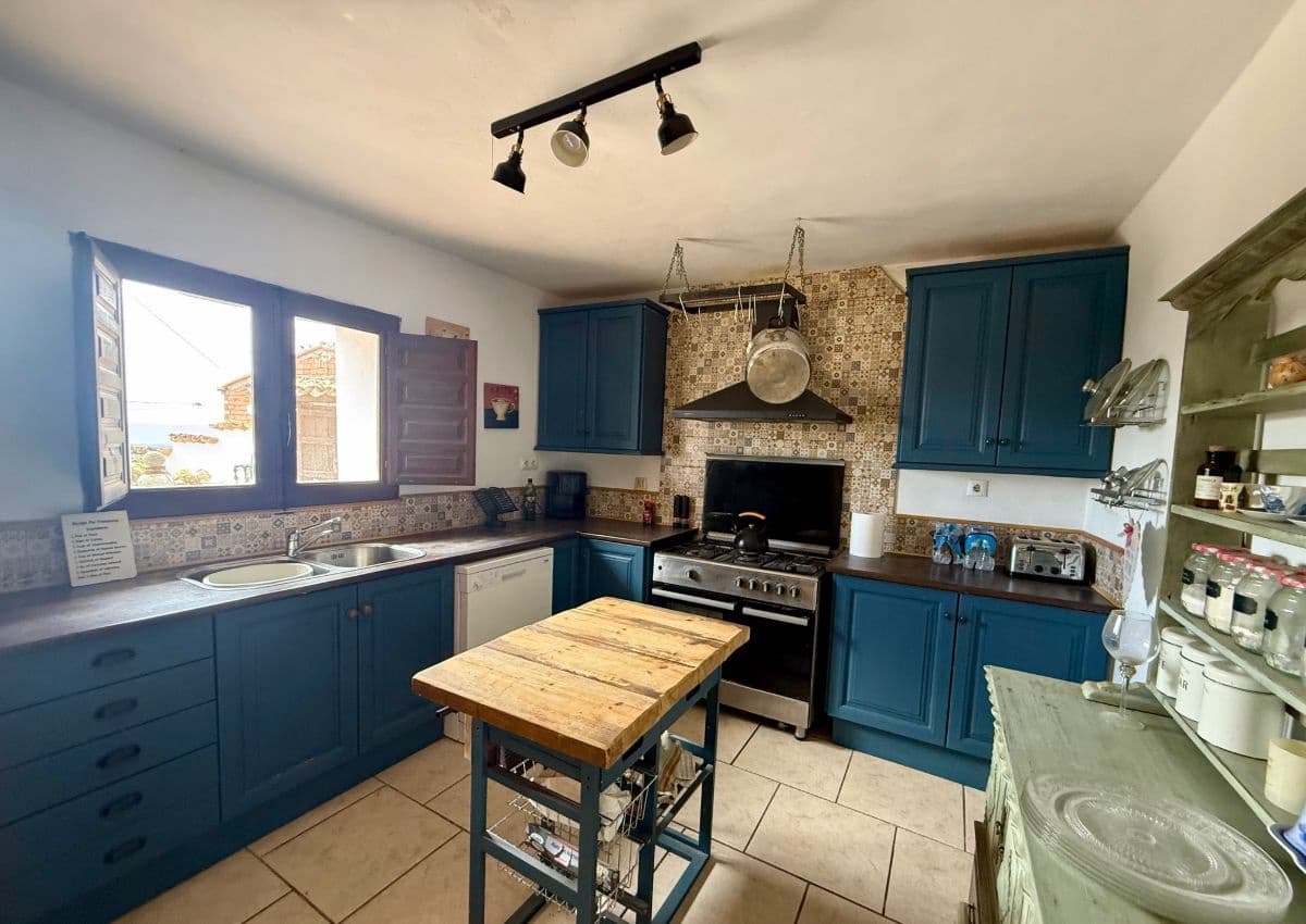 5 bedroom Finca/Country House for sale in Santa Maria de Nieva - € 179,950 (Ref: 9697774)