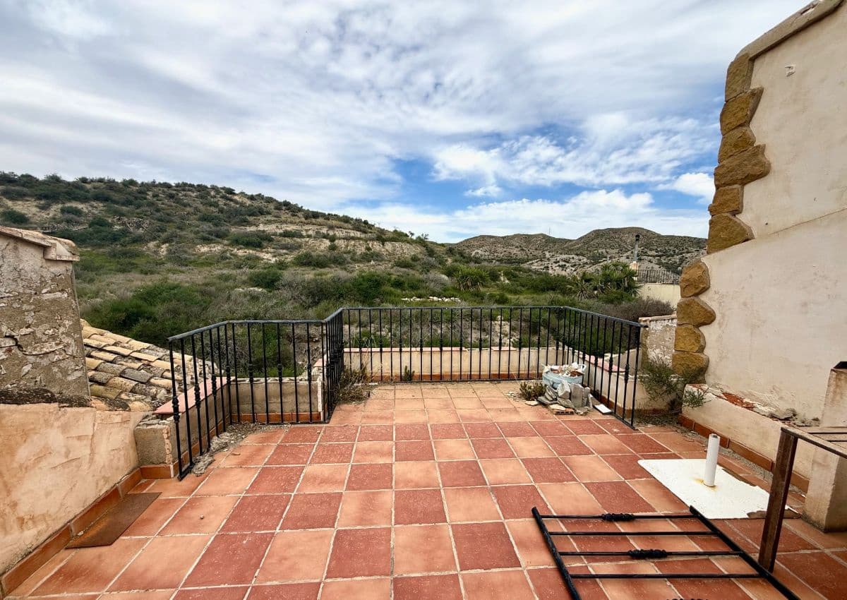 5 bedroom Finca/Country House for sale in Santa Maria de Nieva - € 179,950 (Ref: 9697774)