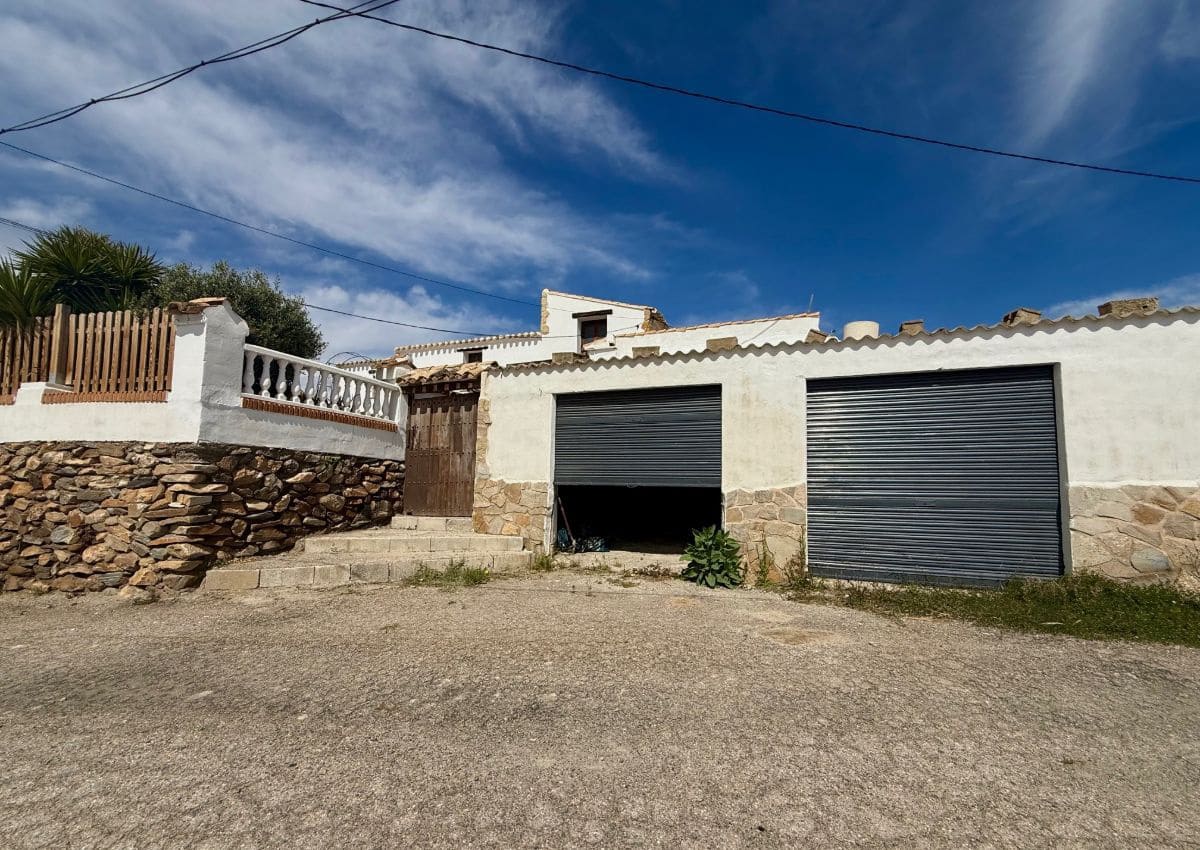 5 bedroom Finca/Country House for sale in Santa Maria de Nieva - € 179,950 (Ref: 9697774)