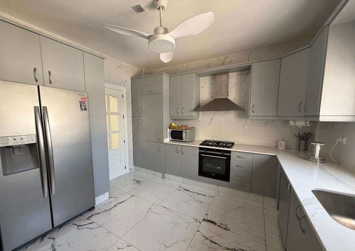 3 makuuhuone Huvila myytävänä paikassa Arboleas mukana uima-altaan - 310 000 € (Ref: 9719312)