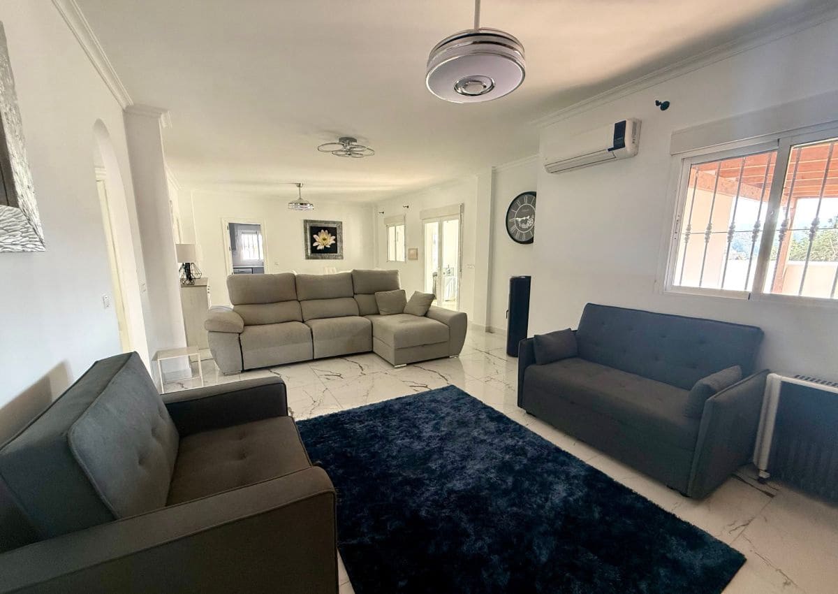 3 makuuhuone Huvila myytävänä paikassa Arboleas mukana uima-altaan - 310 000 € (Ref: 9719312)