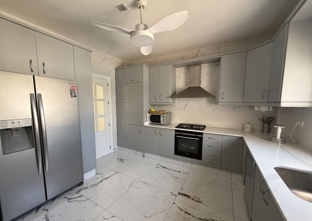 3 makuuhuone Huvila myytävänä paikassa Arboleas mukana uima-altaan - 310 000 € (Ref: 9719312)