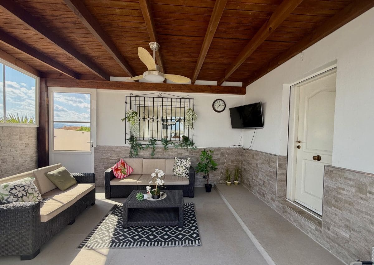 3 makuuhuone Huvila myytävänä paikassa Arboleas mukana uima-altaan - 310 000 € (Ref: 9719312)