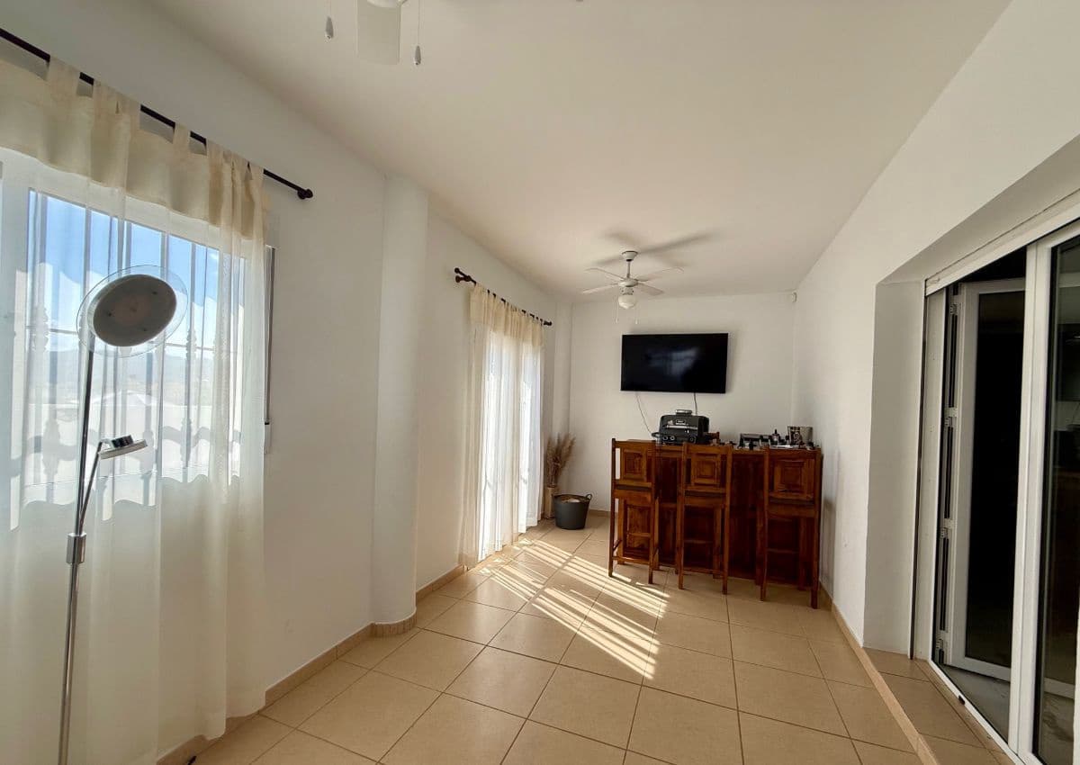 3 makuuhuone Huvila myytävänä paikassa Arboleas mukana uima-altaan - 310 000 € (Ref: 9719312)