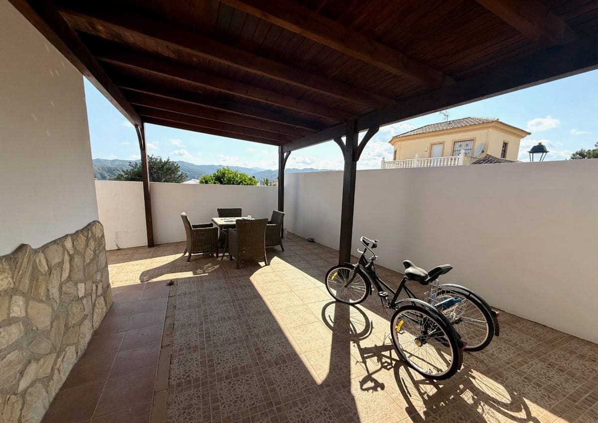 3 makuuhuone Huvila myytävänä paikassa Arboleas mukana uima-altaan - 310 000 € (Ref: 9719312)