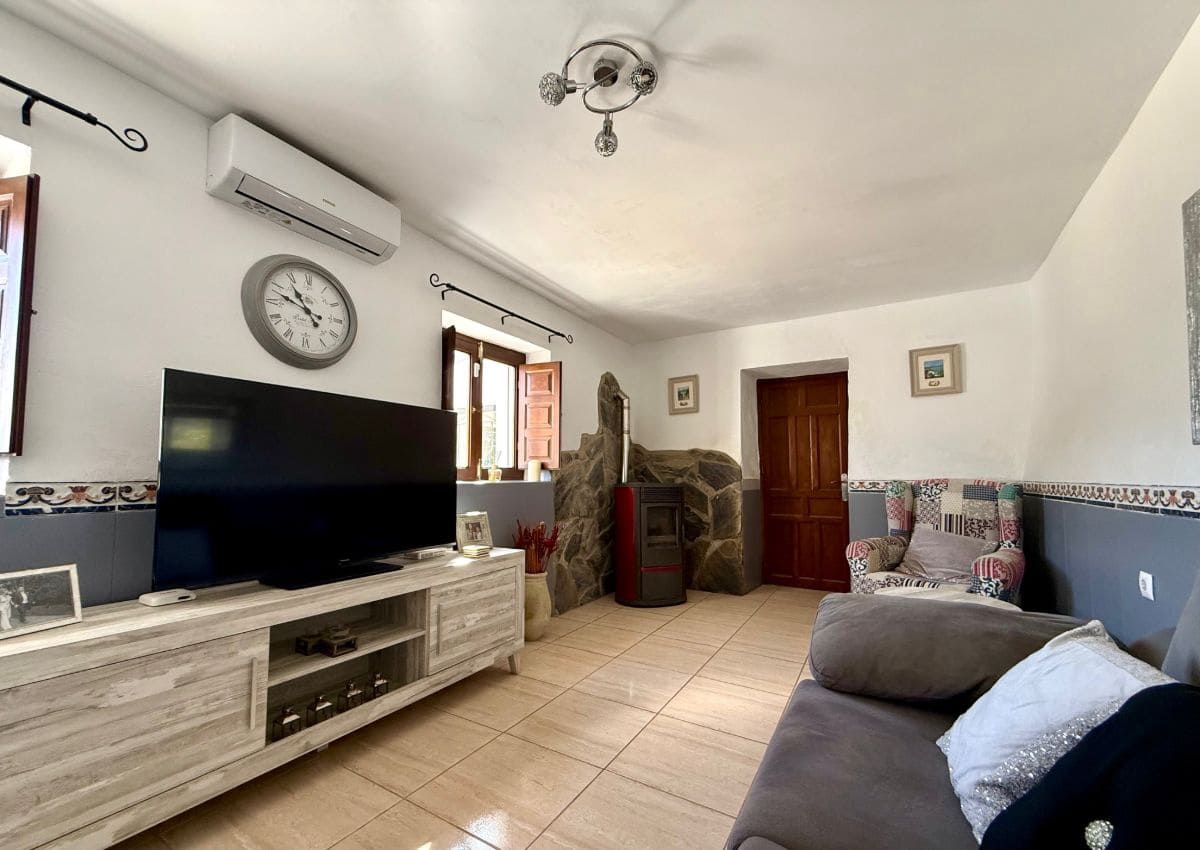 2 bedroom Finca/Country House for sale in Arboleas with pool - € 245,000 (Ref: 9777124)