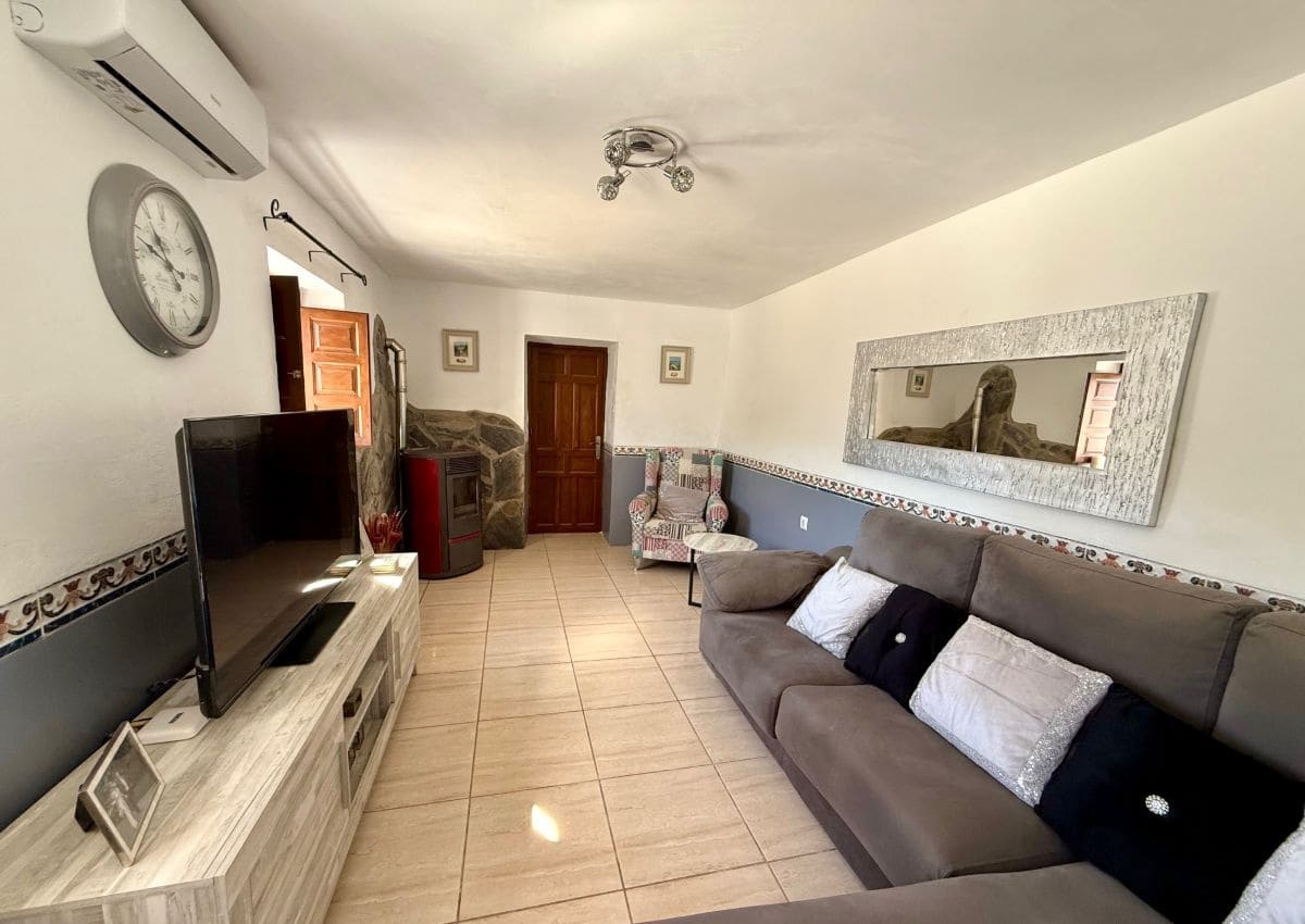 2 bedroom Finca/Country House for sale in Arboleas with pool - € 245,000 (Ref: 9777124)