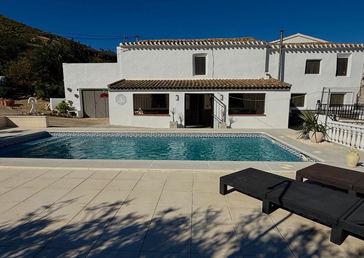 2 bedroom Finca/Country House for sale in Arboleas with pool - € 245,000 (Ref: 9777124)