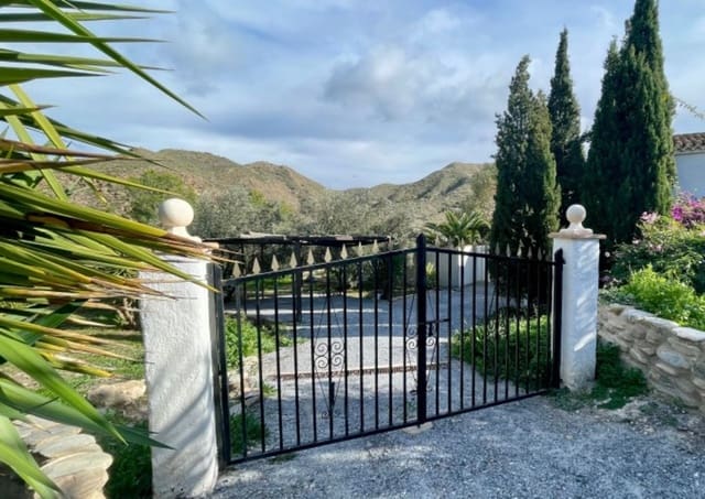 4 Zimmer Finca/Landgut zu verkaufen in Almanzora, Cantoria - 325.000 € (Ref: 9782357)