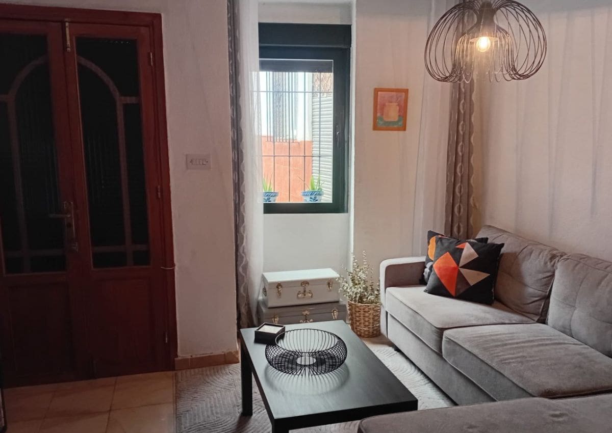 3 soveværelse Byhus til salg i Castillo de Locubin - € 69.995 (Ref: 9789880)