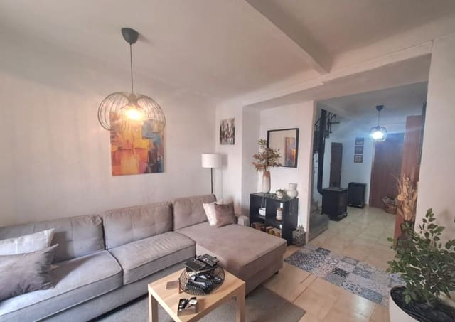 3 soveværelse Byhus til salg i Castillo de Locubín - € 69.995 (Ref: 9789880)