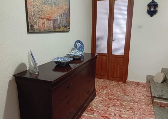 3 soveværelse Byhus til salg i Castillo de Locubín - € 69.995 (Ref: 9789880)