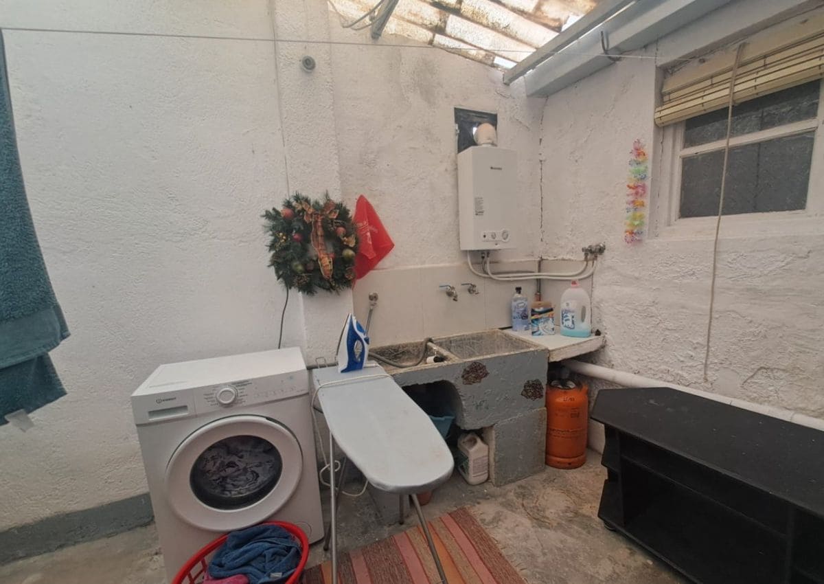 3 soveværelse Byhus til salg i Castillo de Locubin - € 69.995 (Ref: 9789880)