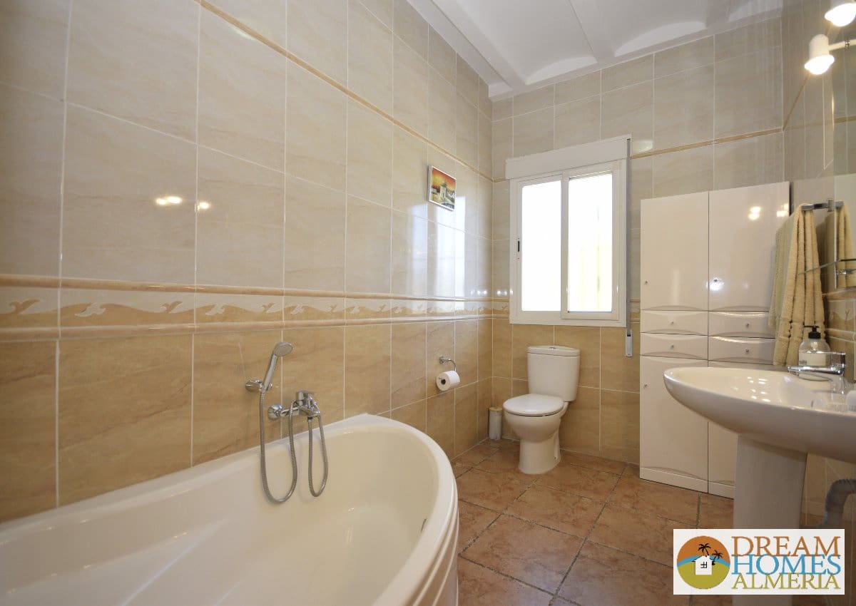 4 slaapkamer Villa te koop in Almanzora met zwembad - € 349.995 (Ref: 9815041)