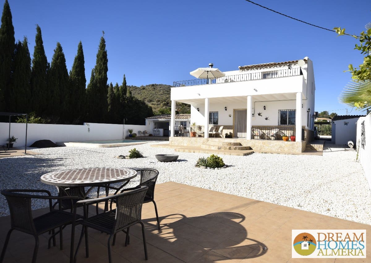 4 slaapkamer Villa te koop in Almanzora met zwembad - € 349.995 (Ref: 9815041)