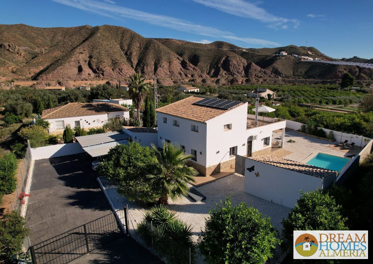 4 slaapkamer Villa te koop in Almanzora met zwembad - € 349.995 (Ref: 9815041)