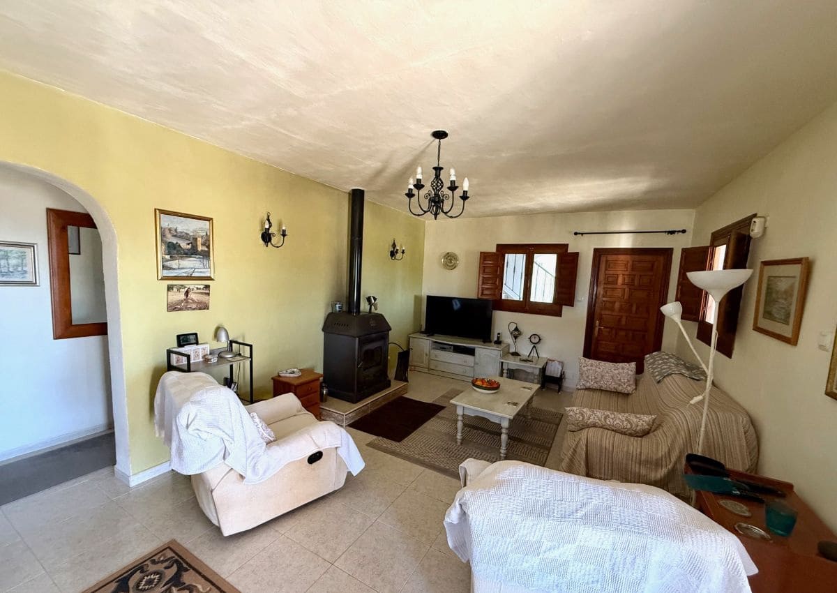 3 bedroom Villa for sale in Albox with pool - € 245,000 (Ref: 9835020)