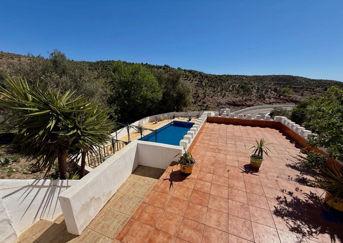 3 bedroom Villa for sale in Albox with pool - € 245,000 (Ref: 9835020)