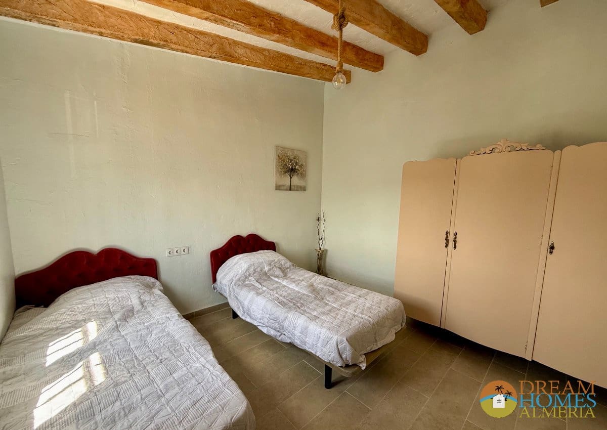 3 bedroom Finca/Country House for sale in Huercal-Overa - € 180,000 (Ref: 9844573)