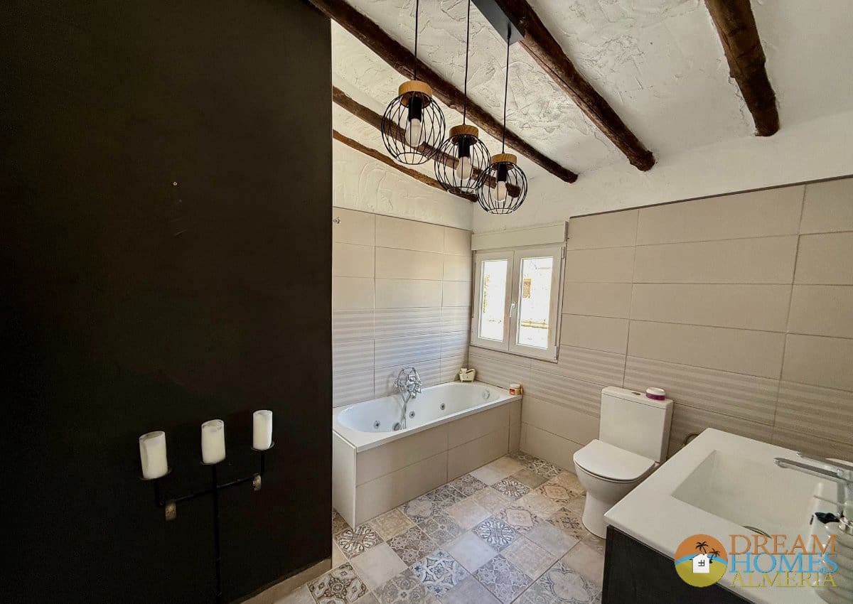 3 bedroom Finca/Country House for sale in Huercal-Overa - € 180,000 (Ref: 9844573)
