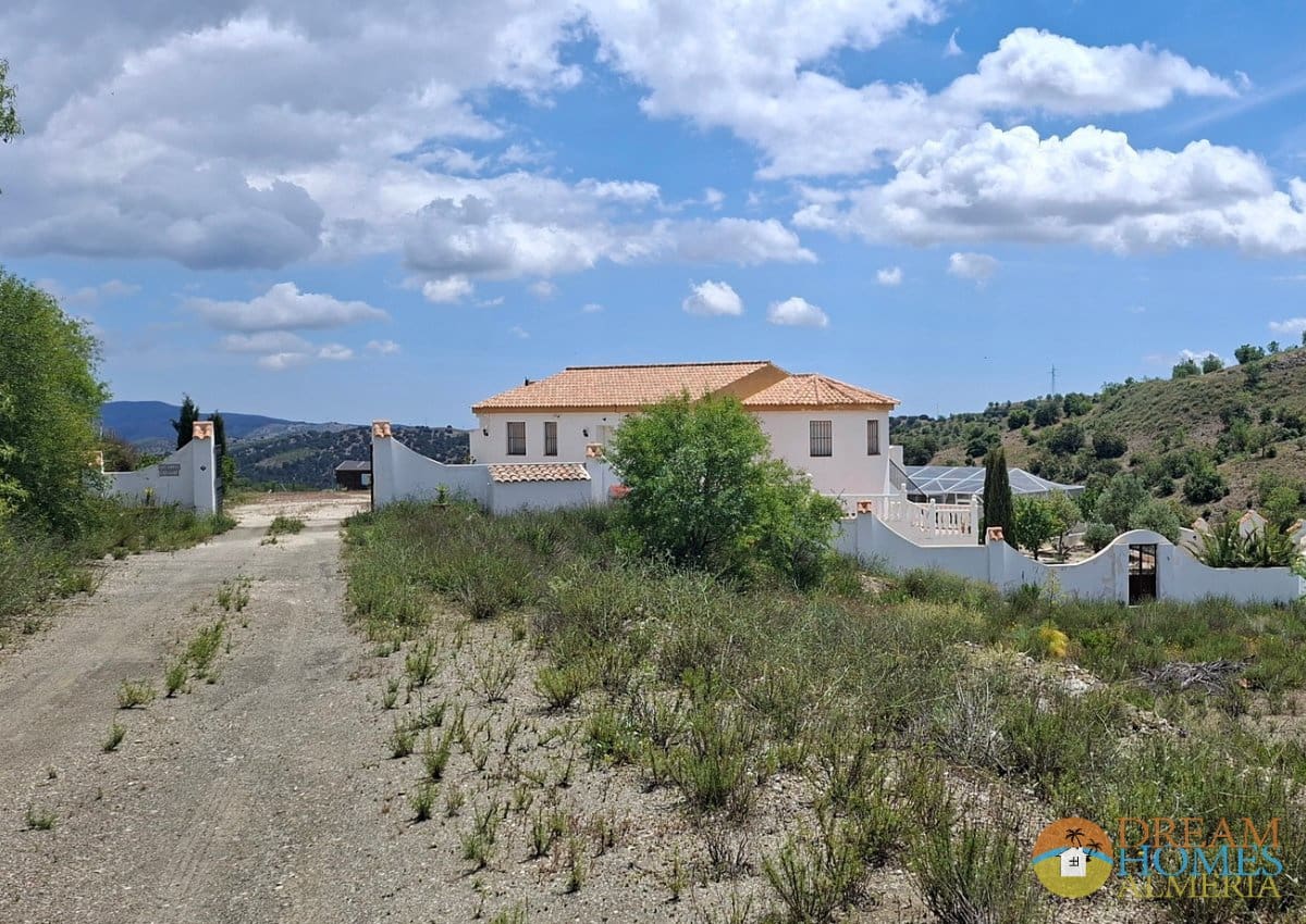 4 bedroom Finca/Country House for sale in Huercal-Overa - € 349,000 (Ref: 9844574)