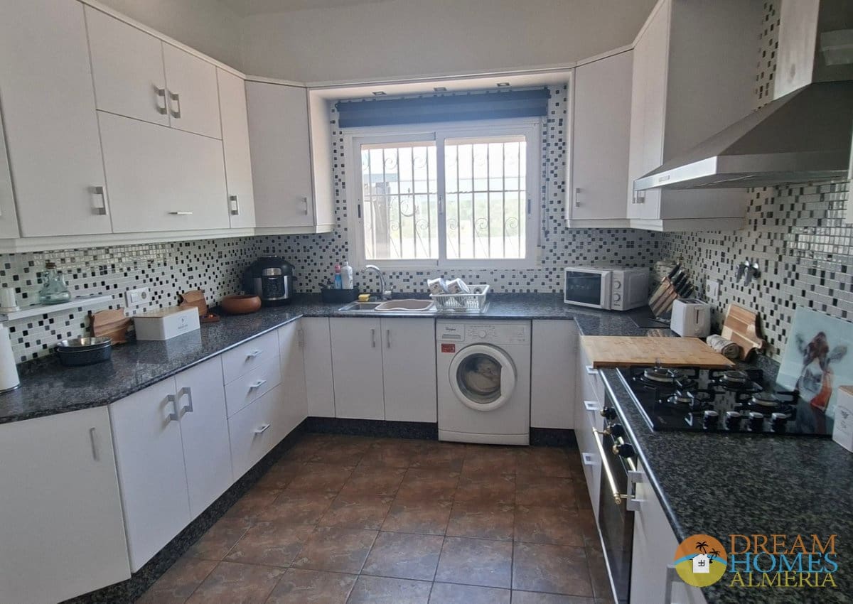 4 bedroom Finca/Country House for sale in Huercal-Overa - € 349,000 (Ref: 9844574)