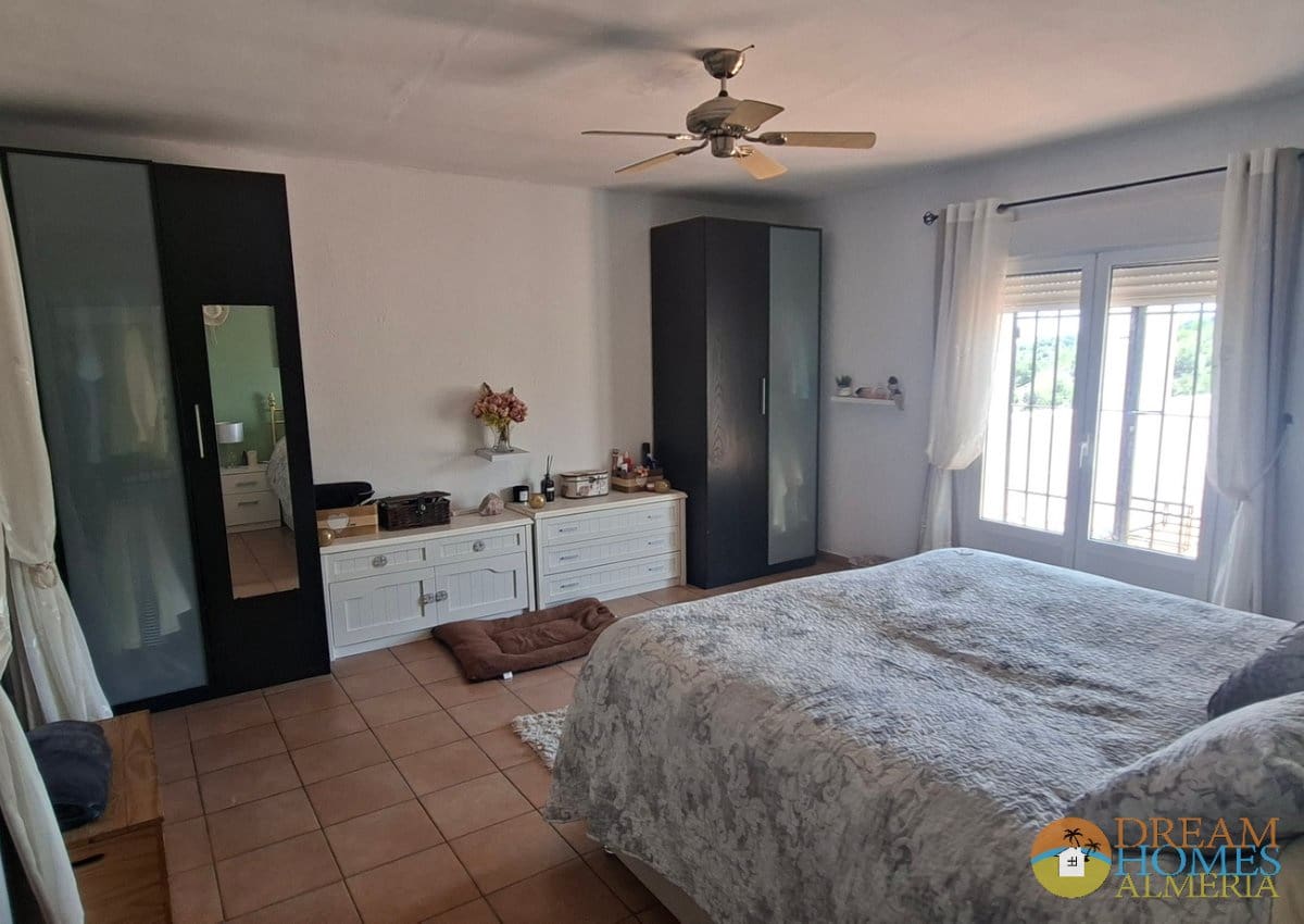 4 bedroom Finca/Country House for sale in Huercal-Overa - € 349,000 (Ref: 9844574)