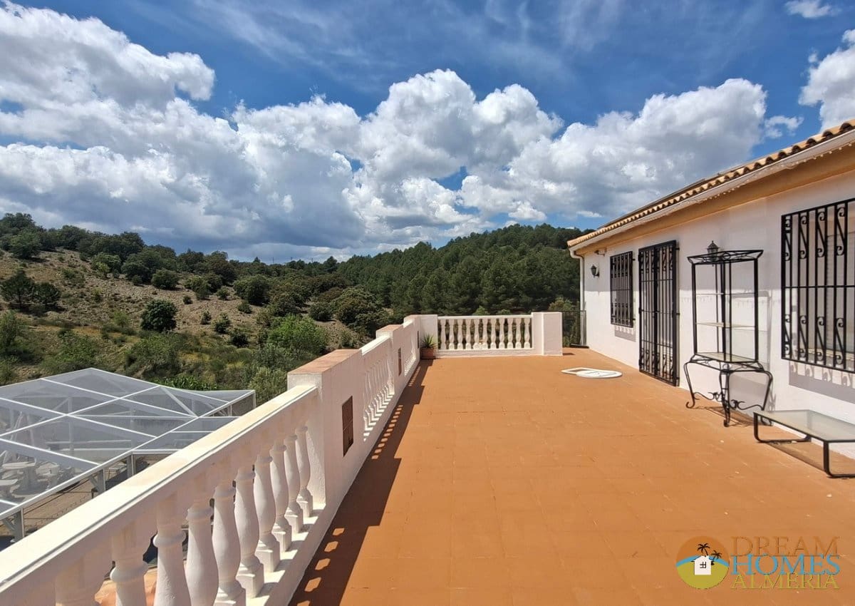 4 bedroom Finca/Country House for sale in Huercal-Overa - € 349,000 (Ref: 9844574)