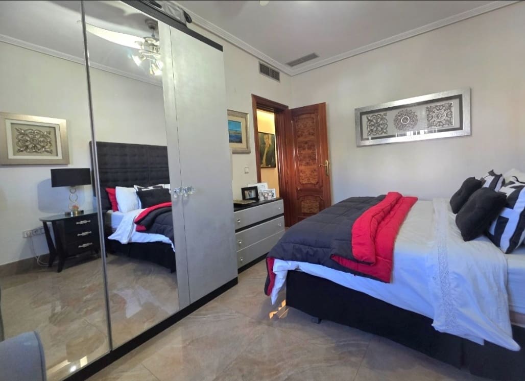 Chalet de 4 habitaciones en Antas en venta con piscina - 549.950 € (Ref: 9863654)