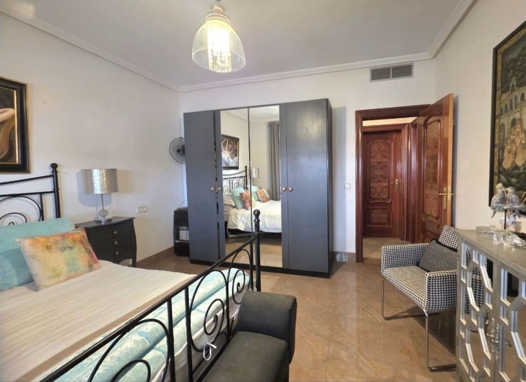 Chalet de 4 habitaciones en Antas en venta con piscina - 549.950 € (Ref: 9863654)