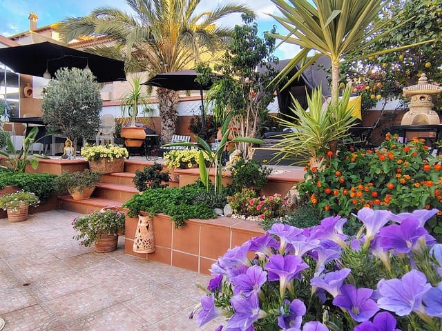 Chalet de 4 habitaciones en Antas en venta con piscina - 549.950 € (Ref: 9863654)