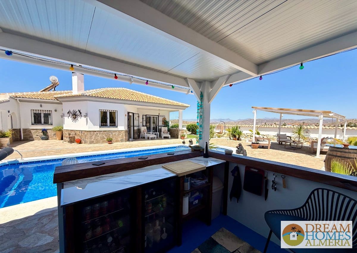 3 Zimmer Villa zu verkaufen in Arboleas mit Pool - 340.000 € (Ref: 9872424)