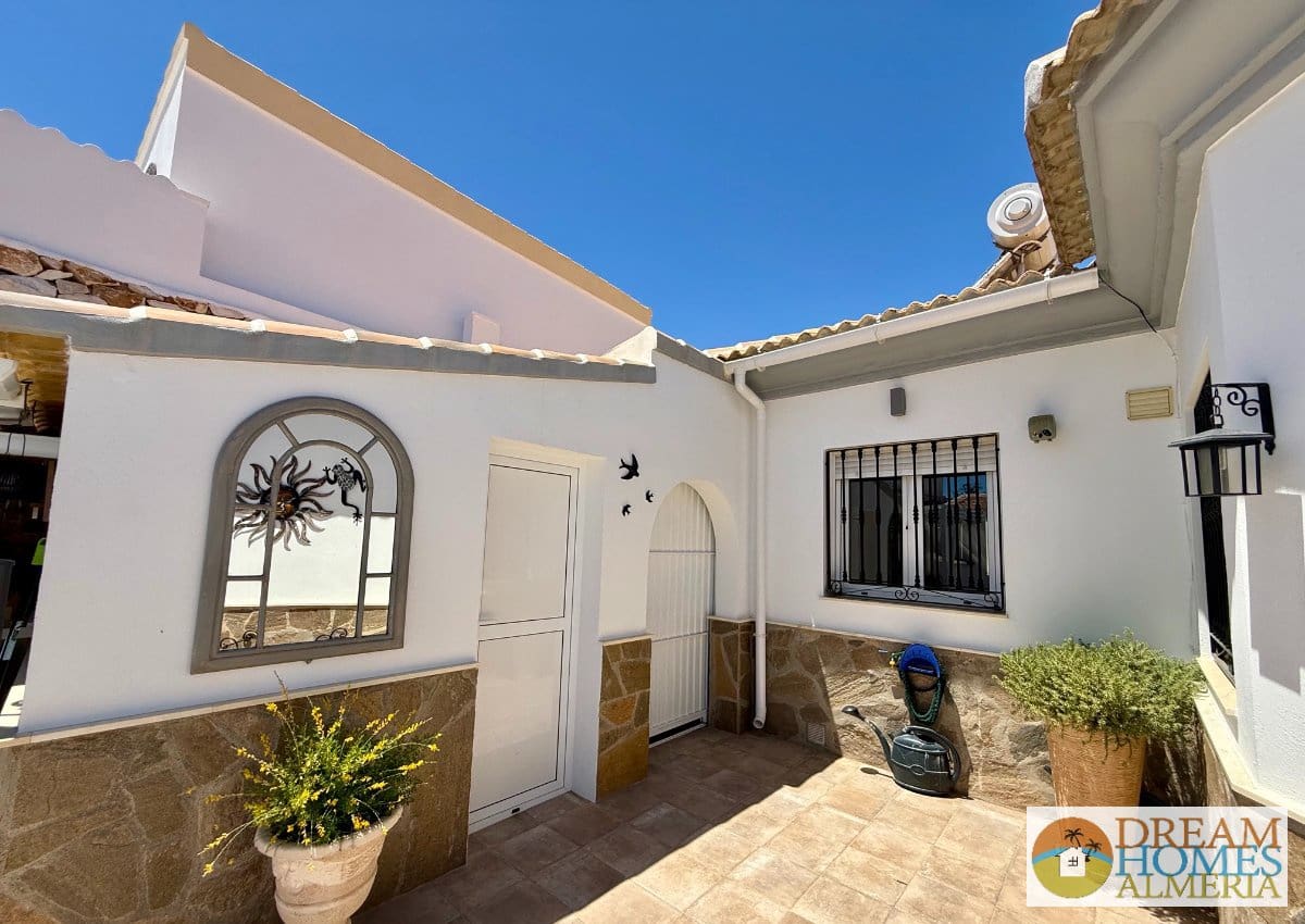 3 Zimmer Villa zu verkaufen in Arboleas mit Pool - 340.000 € (Ref: 9872424)