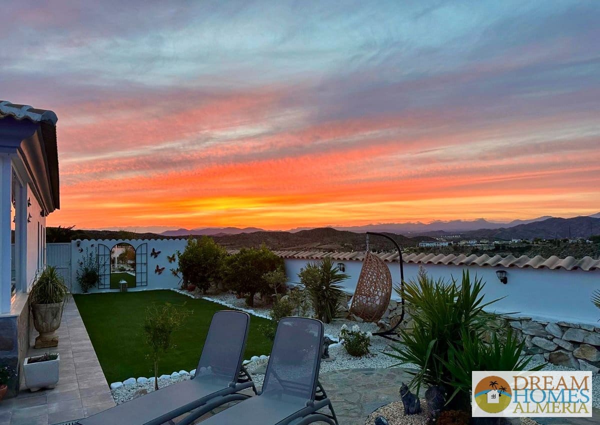 3 Zimmer Villa zu verkaufen in Arboleas mit Pool - 340.000 € (Ref: 9872424)