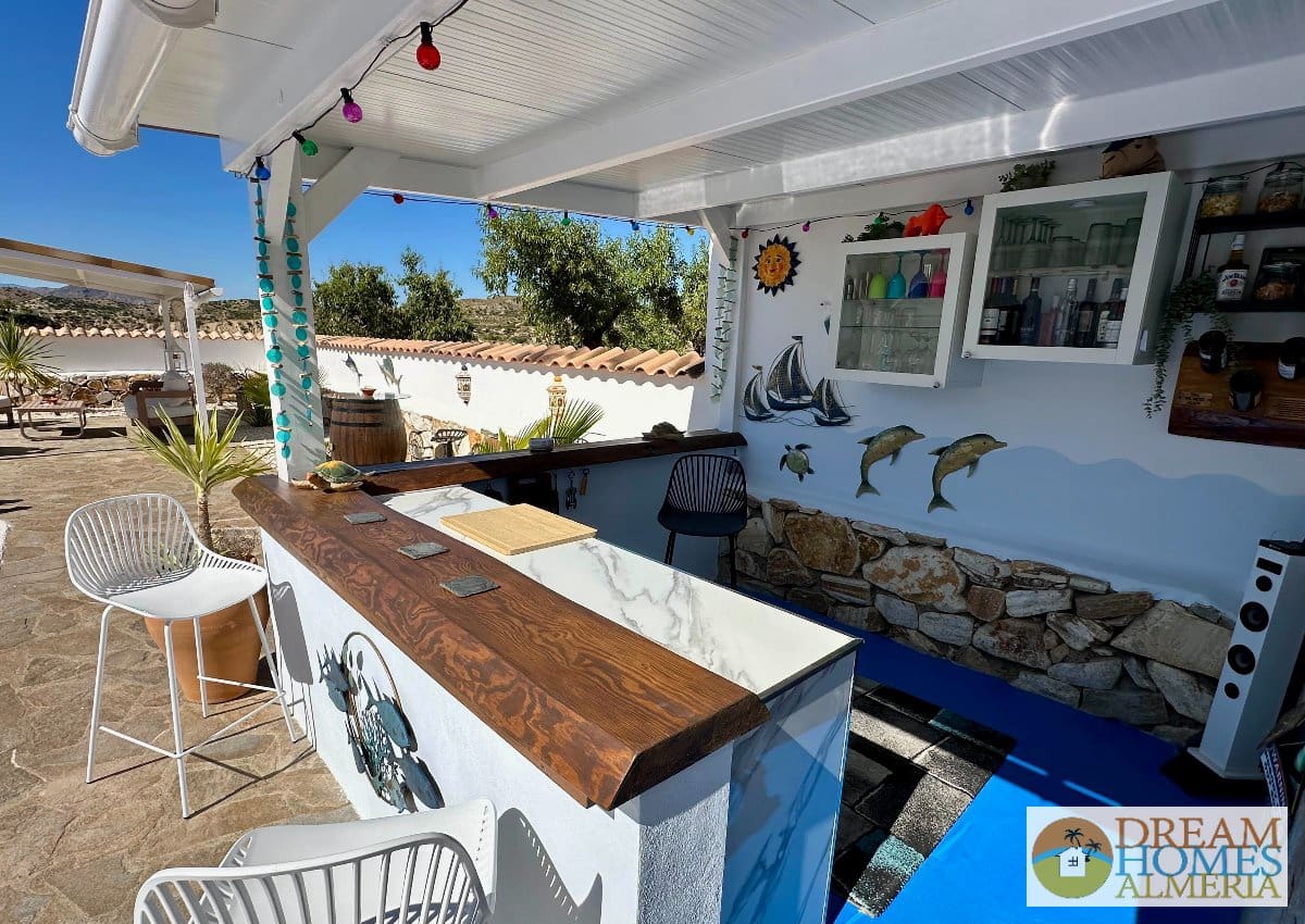 3 Zimmer Villa zu verkaufen in Arboleas mit Pool - 340.000 € (Ref: 9872424)