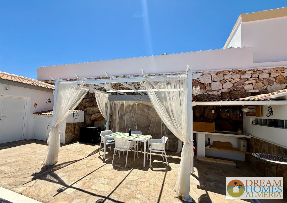 3 Zimmer Villa zu verkaufen in Arboleas mit Pool - 340.000 € (Ref: 9872424)
