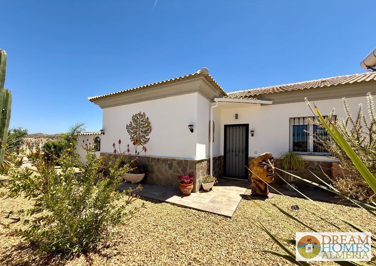 3 Zimmer Villa zu verkaufen in Arboleas mit Pool - 340.000 € (Ref: 9872424)