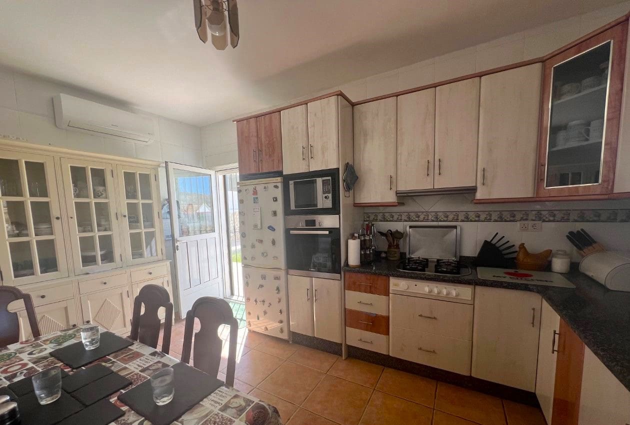 2 quarto Moradia para venda em Arboleas com piscina - 245 000 € (Ref: 9877470)