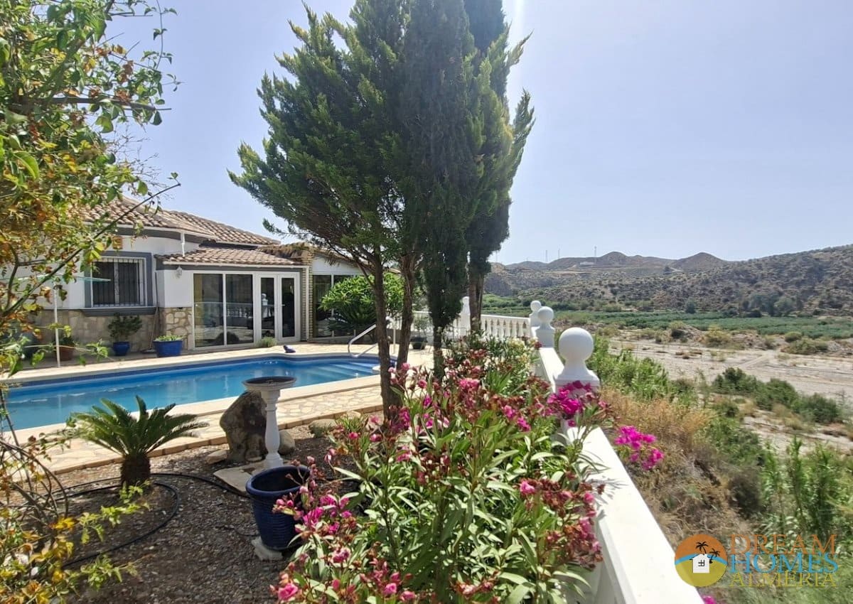 3 camera da letto Villa in vendita in Arboleas con piscina - 296.000 € (Rif: 9926316)
