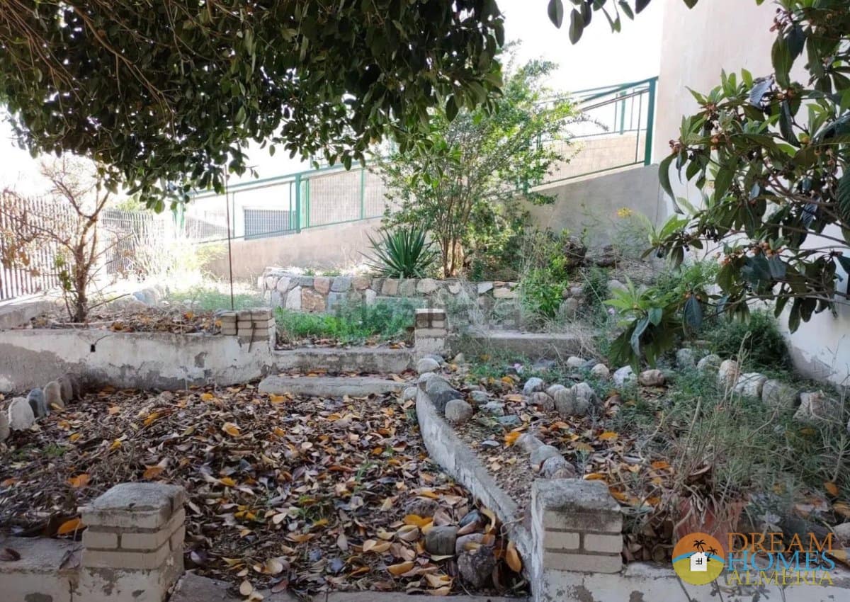 7 bedroom Townhouse for sale in Arboleas - € 110,000 (Ref: 9932411)
