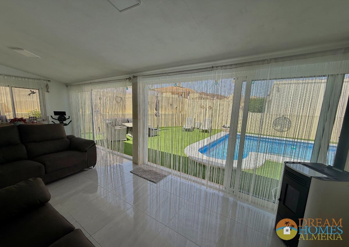 3 soveværelse Villa til salg i Arboleas med swimmingpool - € 295.000 (Ref: 9935388)